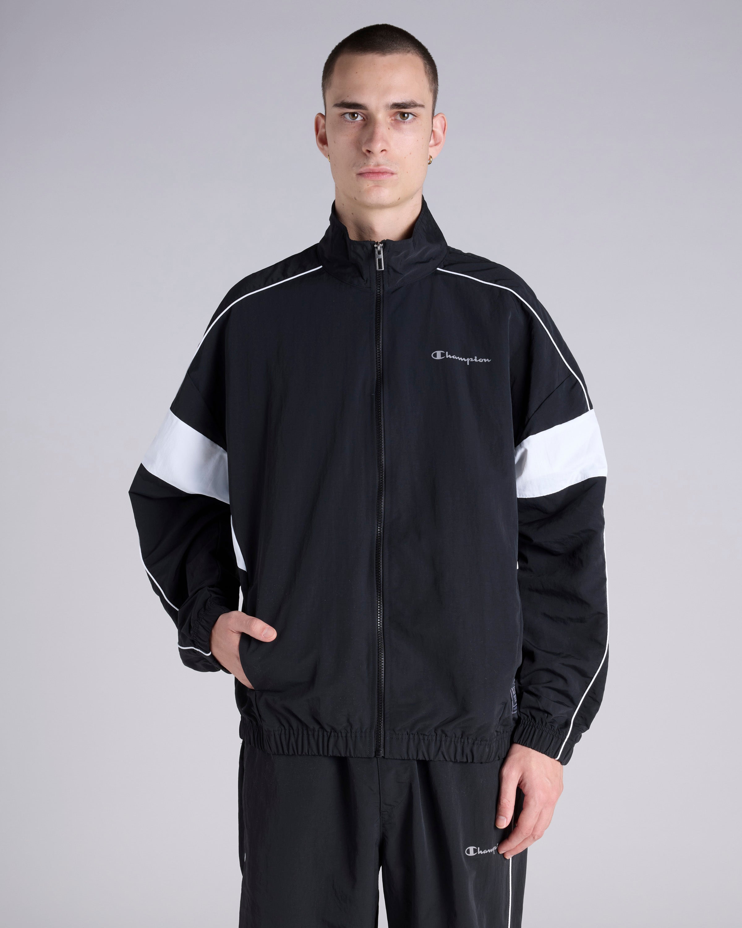 CH221312A1_CHBLK_1_1757298954000