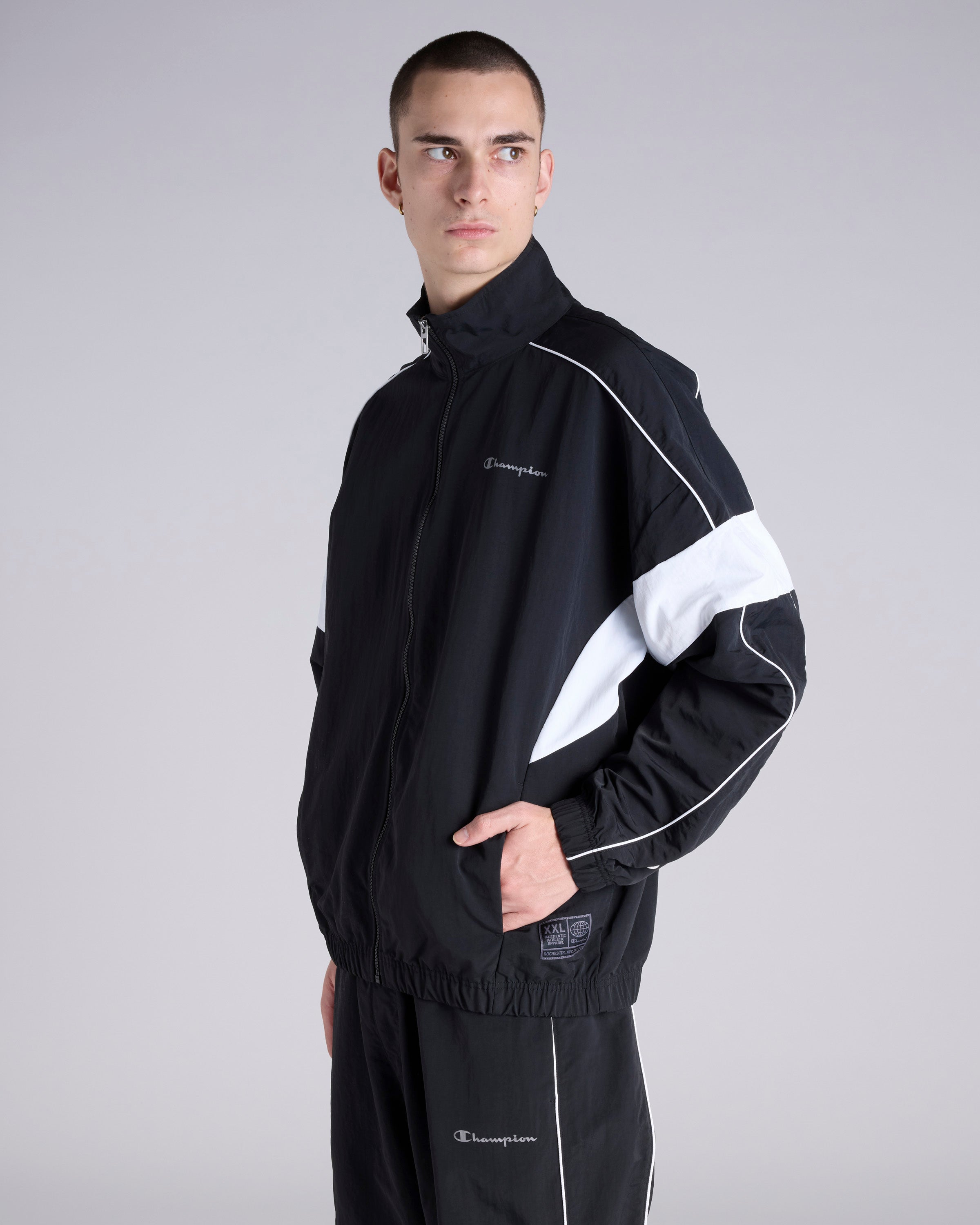 CH221312A1_CHBLK_2_1757298962000