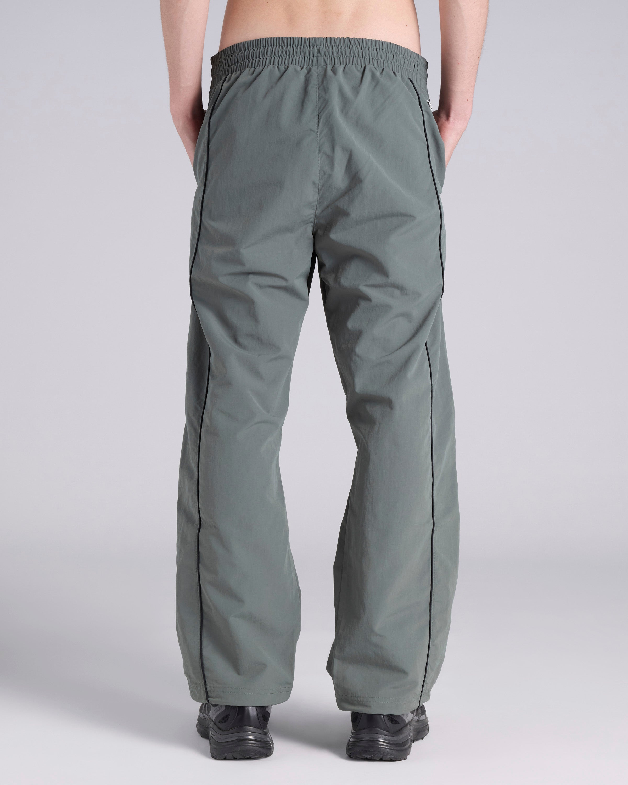 CH221313A1_CHGRY_3_1757295244000