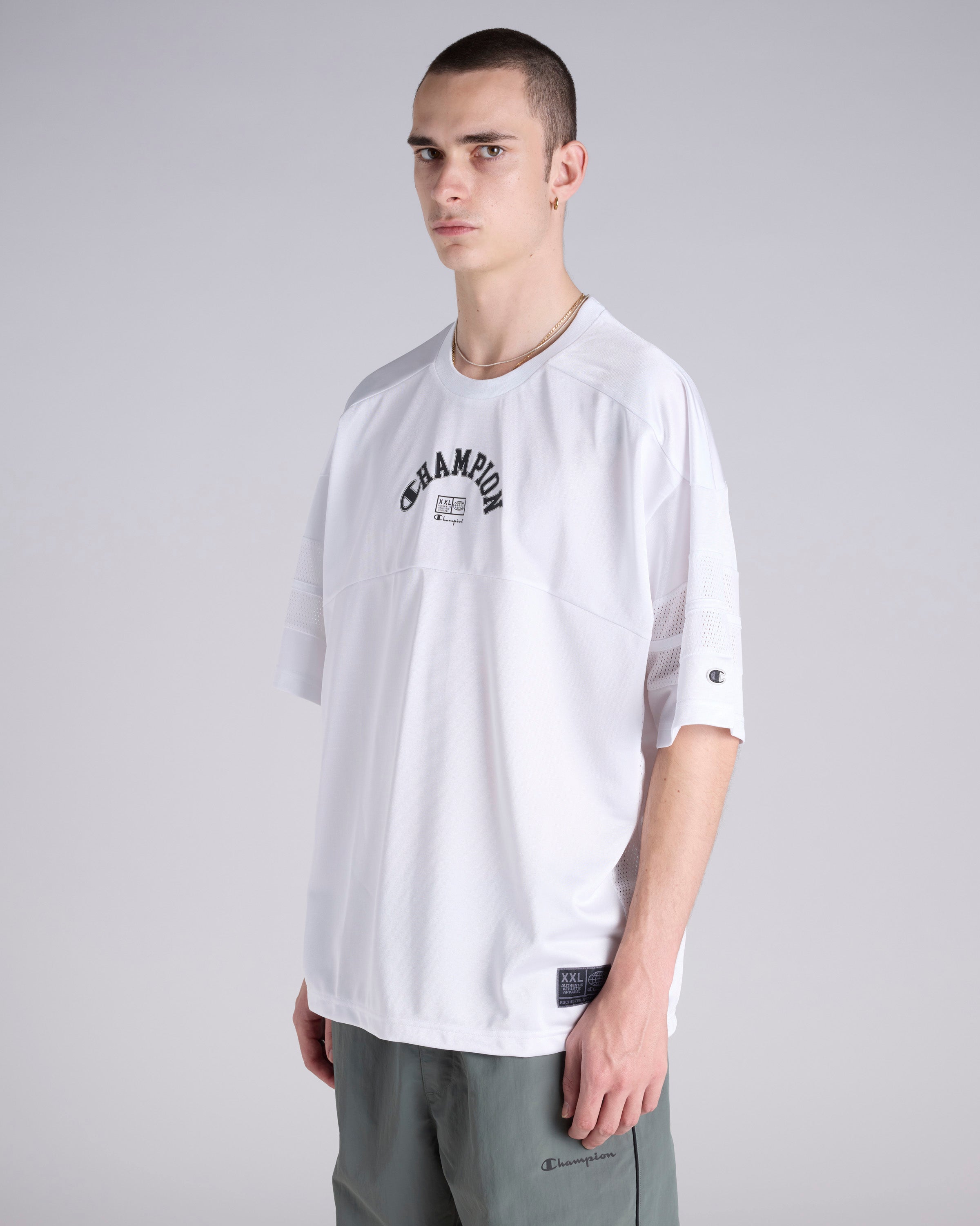 CH221314A1_CHWHT_2_1757301537000