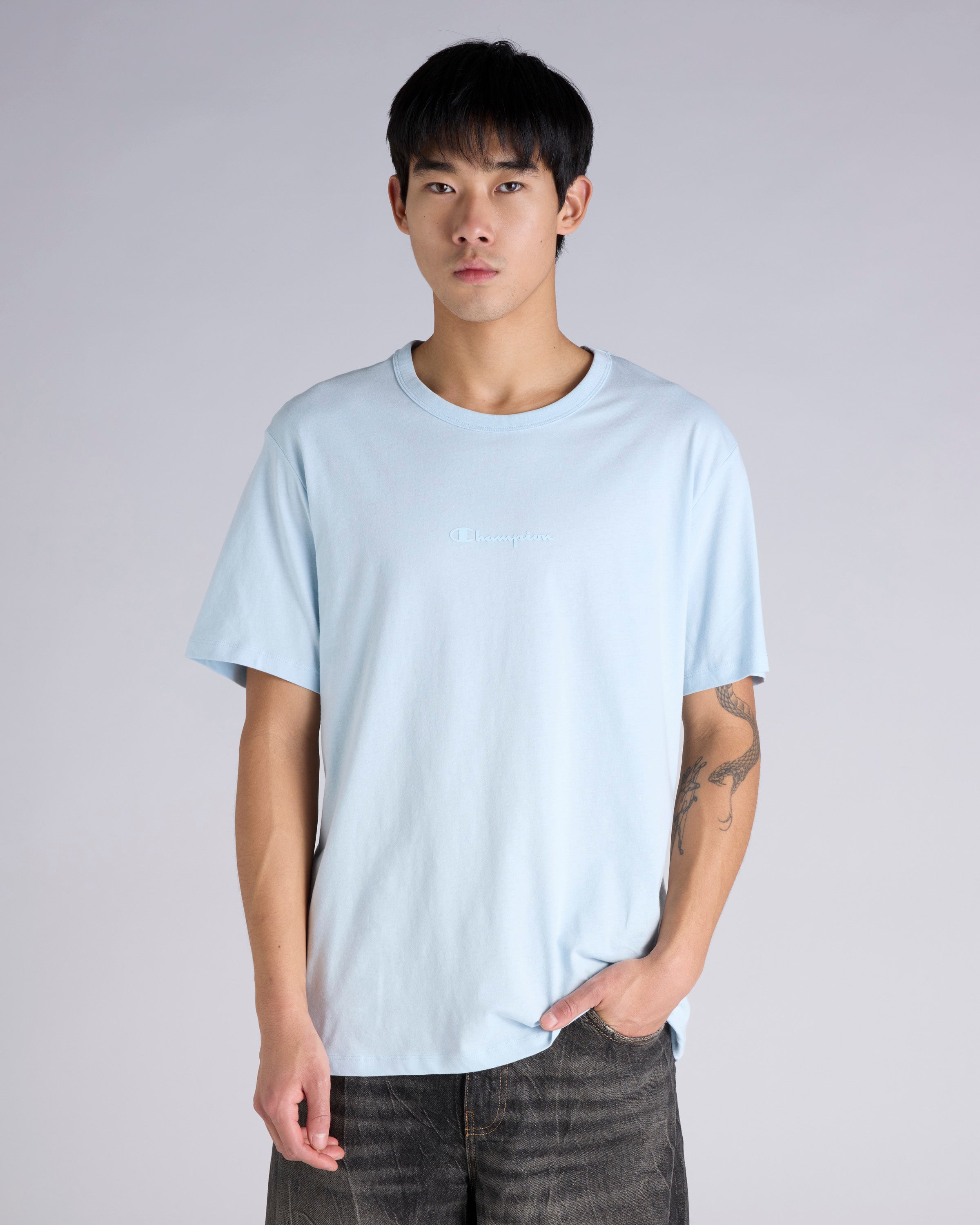 CHAU4YN_CHBLUSDM_1_1752713981000