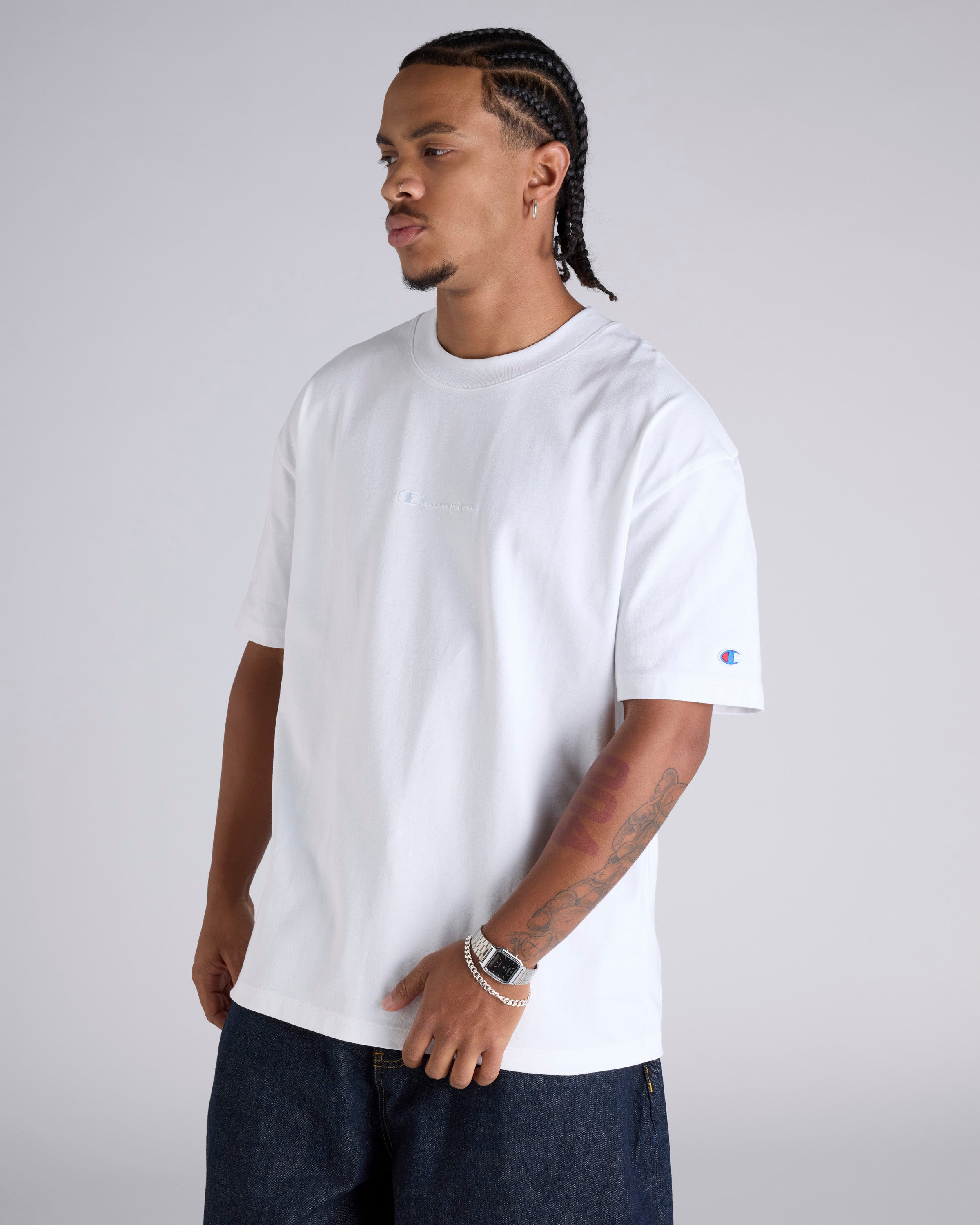 CHAV9QN_CHWHTWIT_2_1754289360000