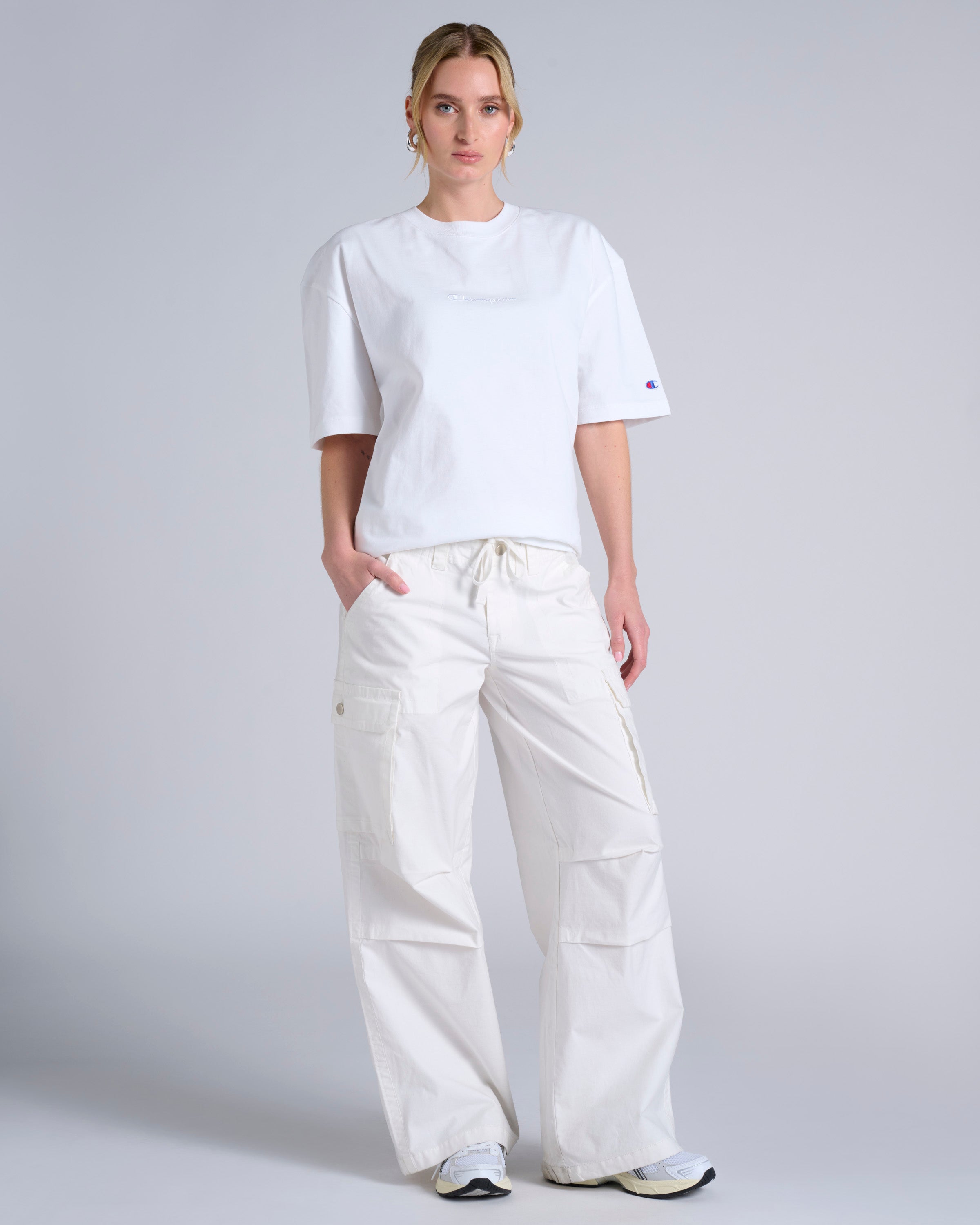 CHAV9QN_CHWHTWIT_8_1754289402000