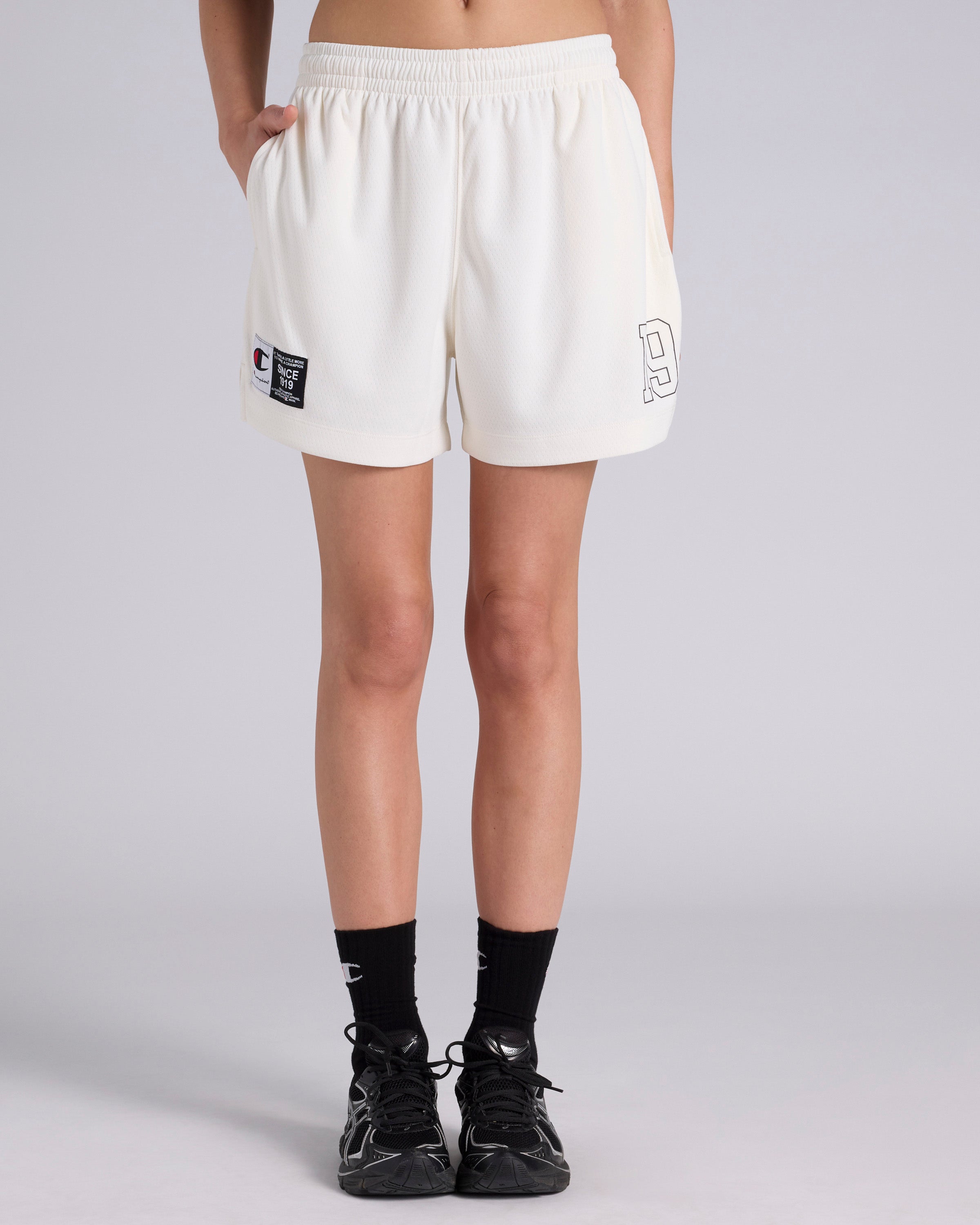 CHCQEBN_CHWHTUTY_1_1757388504000