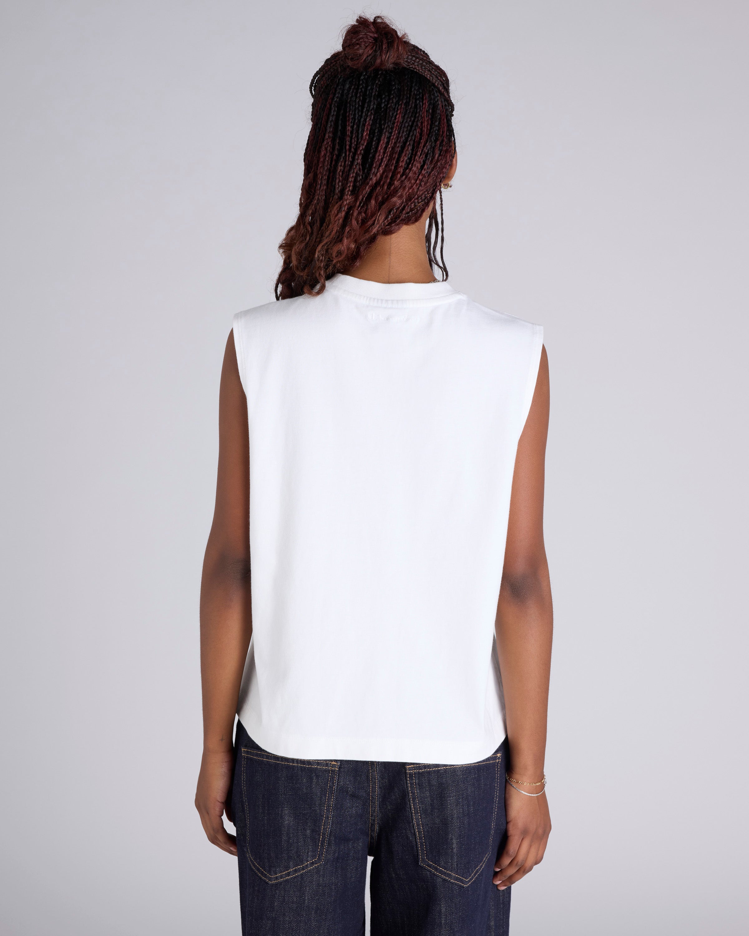 CHCQEFN_CHWHTWIT_3_1753333217000