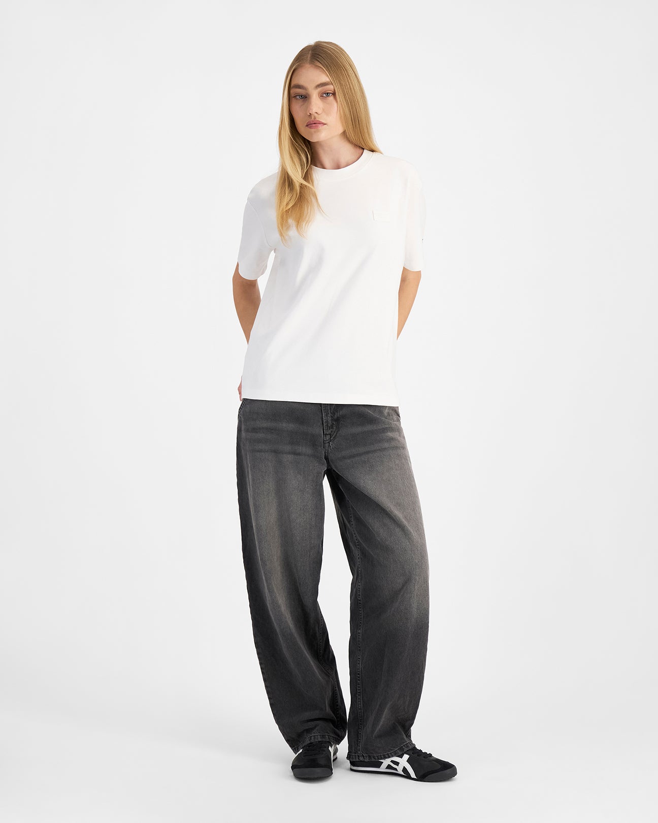 CHCQQ9N_CHWHTWIT_4_1760496799000