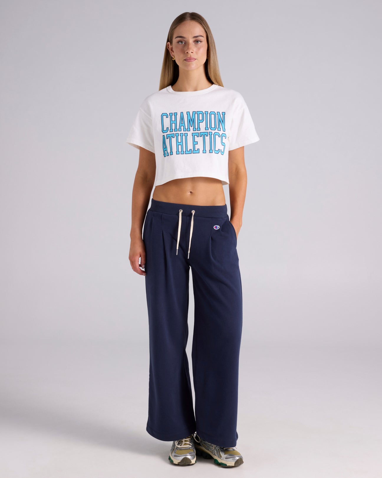 CHCWE208A1_CHBLU_4_1792366075000