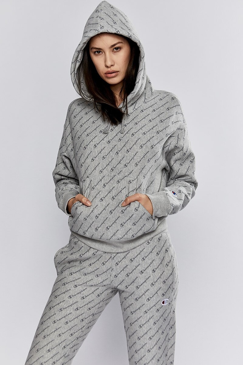 Champion reverse weave graphic fleece hoodie deals