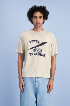 Jack (He/Him) wears size L and is 189cm tall with 92cm chest and 79cm waist