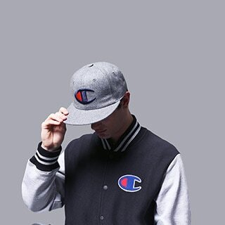 2000 - The iconic Champion 'C' logo.